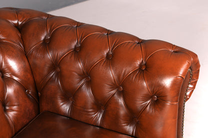 G118 Finish Wunderschönes Original Chesterfield 2er Sofa Englisch Oxblood Leder 2- Sitzer Couch