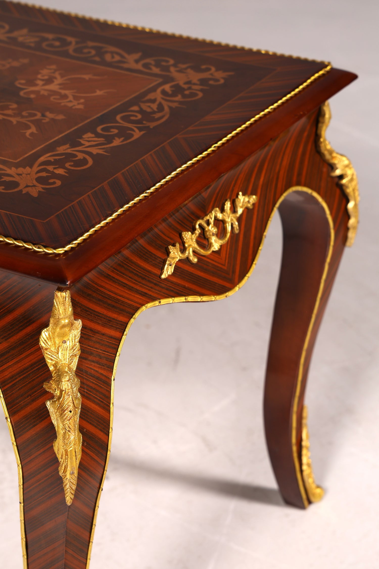 Wunderschöner Barock Stil Louis XV Couchtisch Antik Stil Ablagetisch Beistelltisch