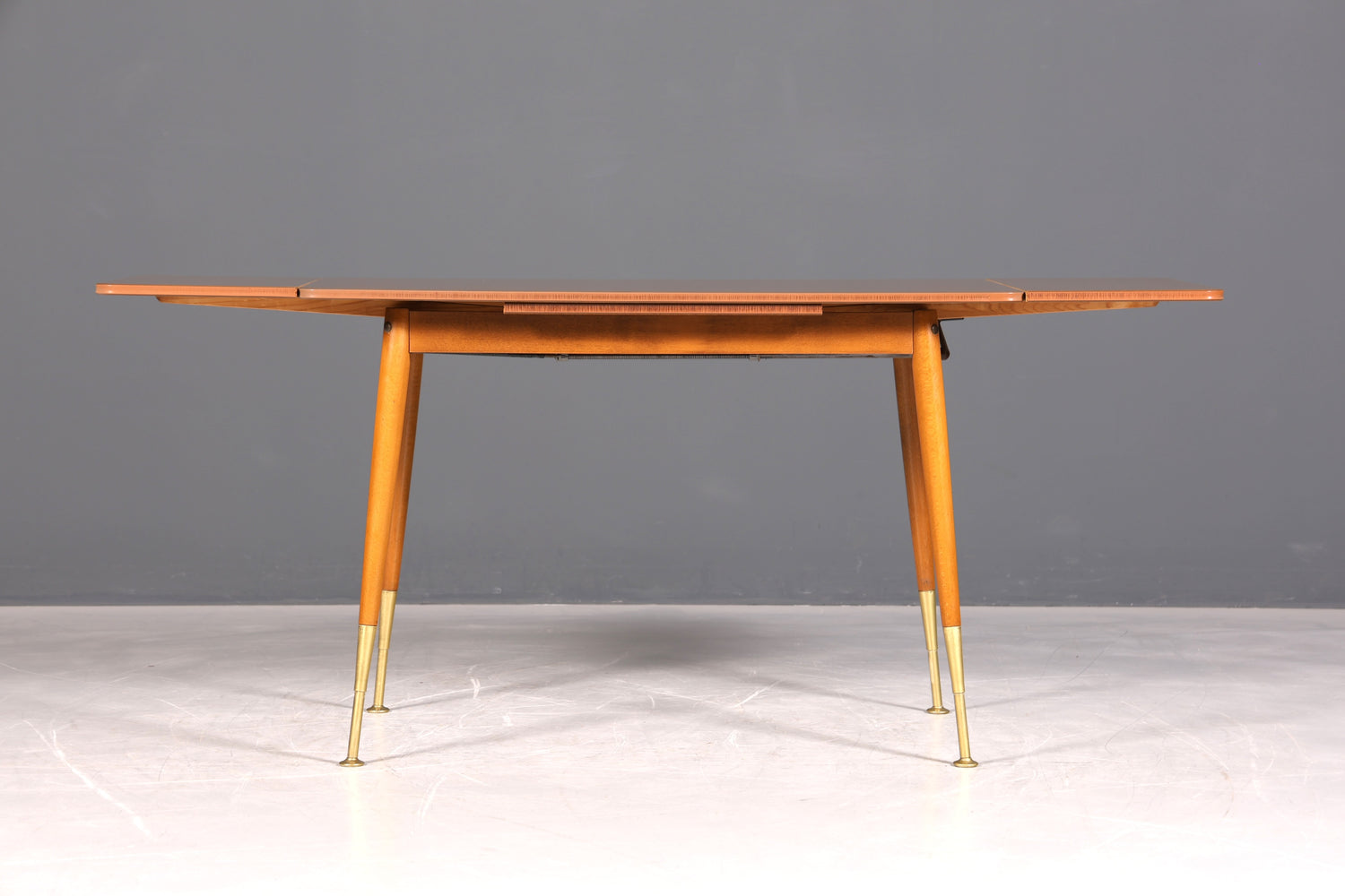 F964 Finish Wunderschöner Mid Century Küchentisch Vintage Tisch ausziehbar und höhenverstellbar