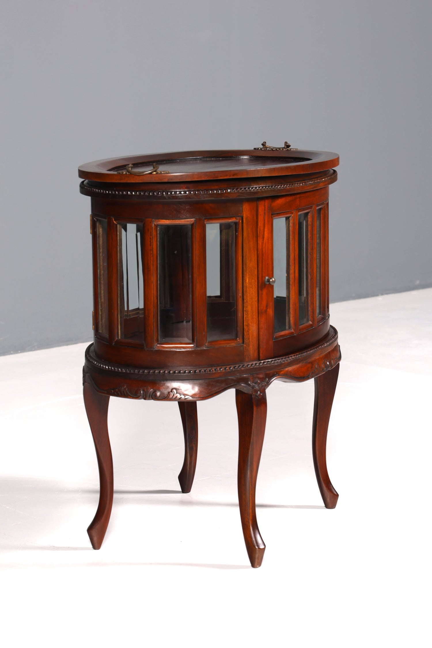 Beautiful, delicate Chippendale bar cabinet, real wood tea cabinet in Art Nouveau style, display cabinet