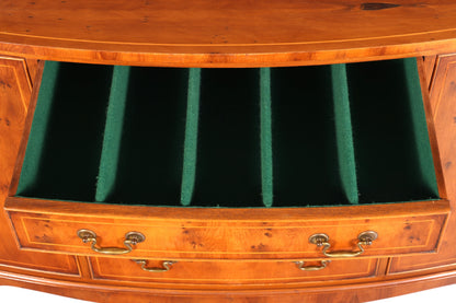 Wunderschönes Englisches Reprodux Bevan Funnell Sideboard echt Holz Schrank Antik Stil Buffetschrank Kommode