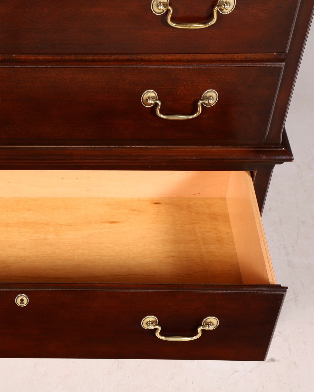 Edles Drexel Heritage Vertiko Kommode Antik Stil USA Schrank Schubladenkommode Chiffoniere Wäschekommode