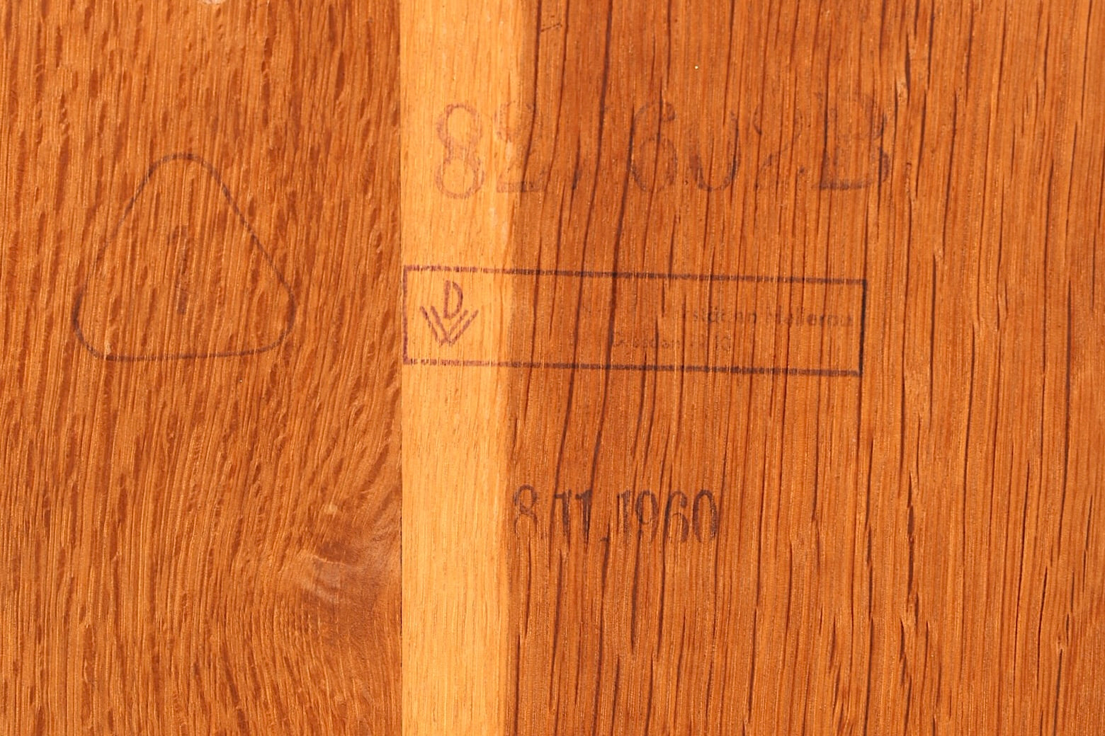 G578 Finish Wunderschöner Mid Century Schrank 60er Jahre Wäscheschrank Aktenschrank Kommode (Kopie 2)