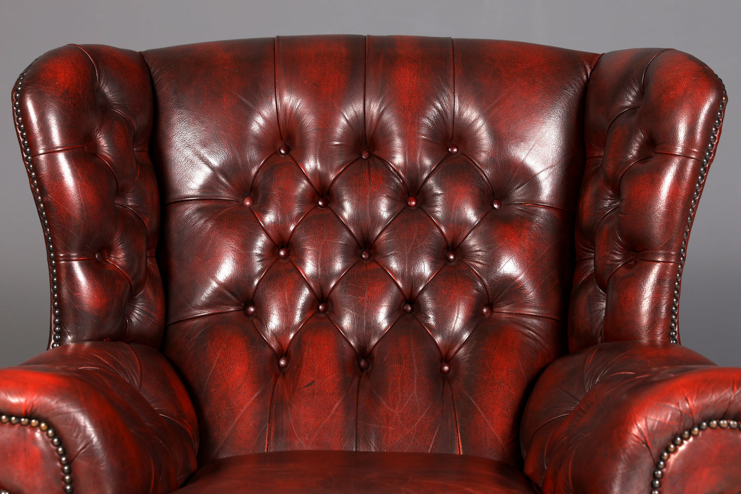 Original Chesterfield Ohrenbackensessel Englisch Leder Herrensessel UK Armlehnsessel Wingback