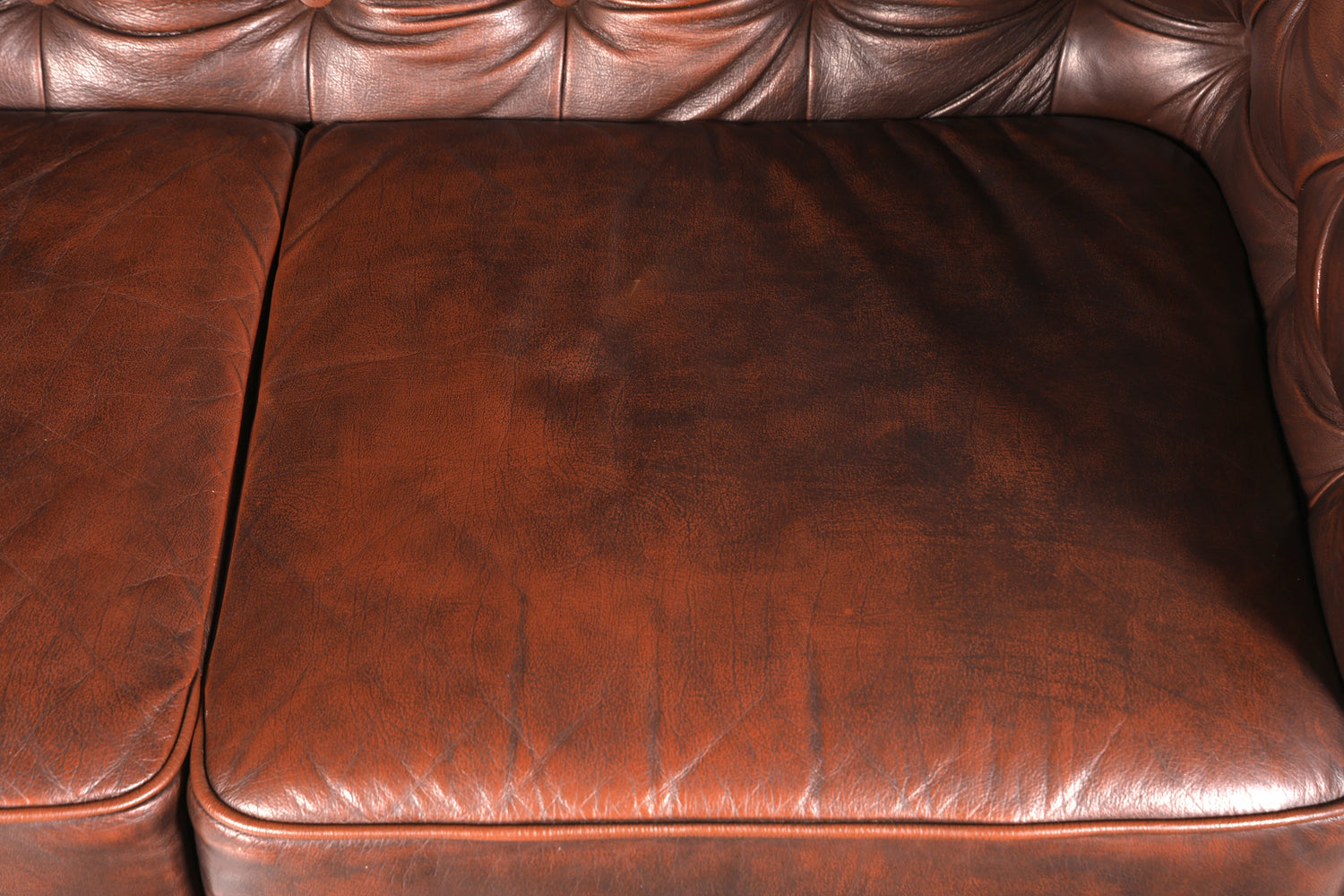 Wunderschönes Original Chesterfield Sofa Englisch echt Leder 2- Sitzer Couch