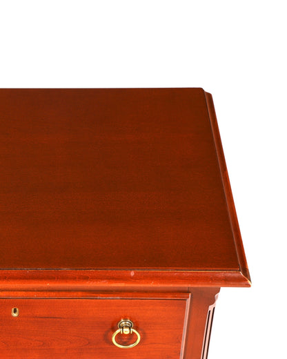 Elegant Drexel Heritage dresser in antique style, bedside table, USA chest of drawers 2 of 2