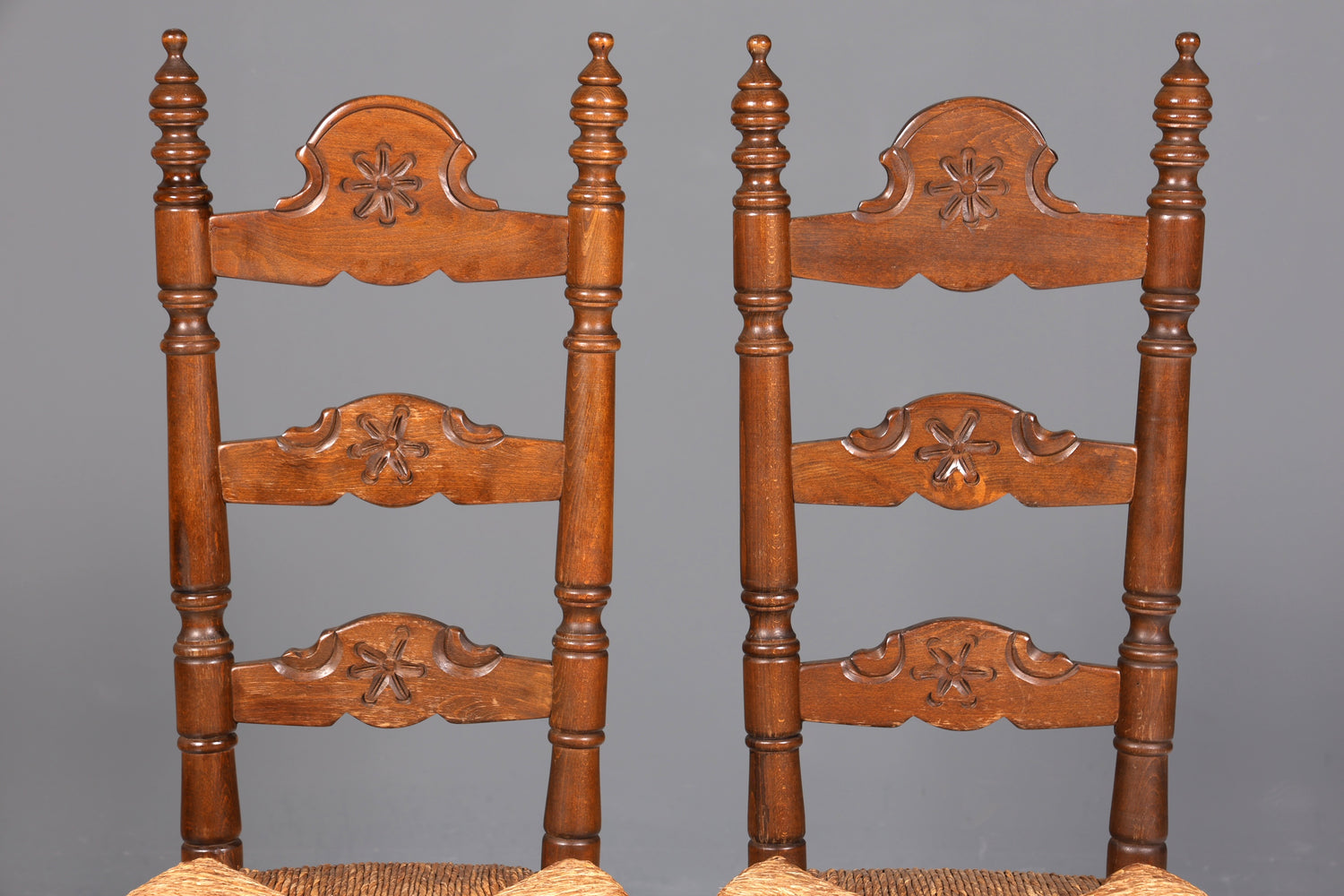 2x Wunderschöne Spanische Stühle Stuhl Set Rattan Rustikale Stühle Küchenstühle