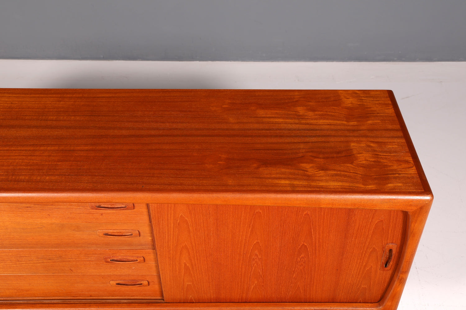 Beeindruckendes Original H.P. Hansen XXL Sideboard Teak Holz TV Kommode Lowboard Danish Design Vintage Schrank