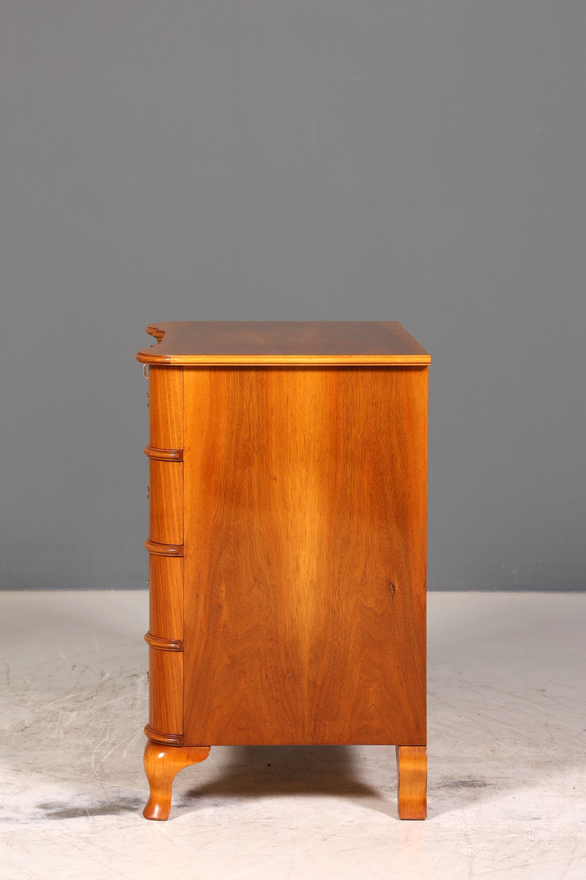 Wunderschöne geschwungene Kommode im Barock Stil Sideboard Englisch Schubladenkommode