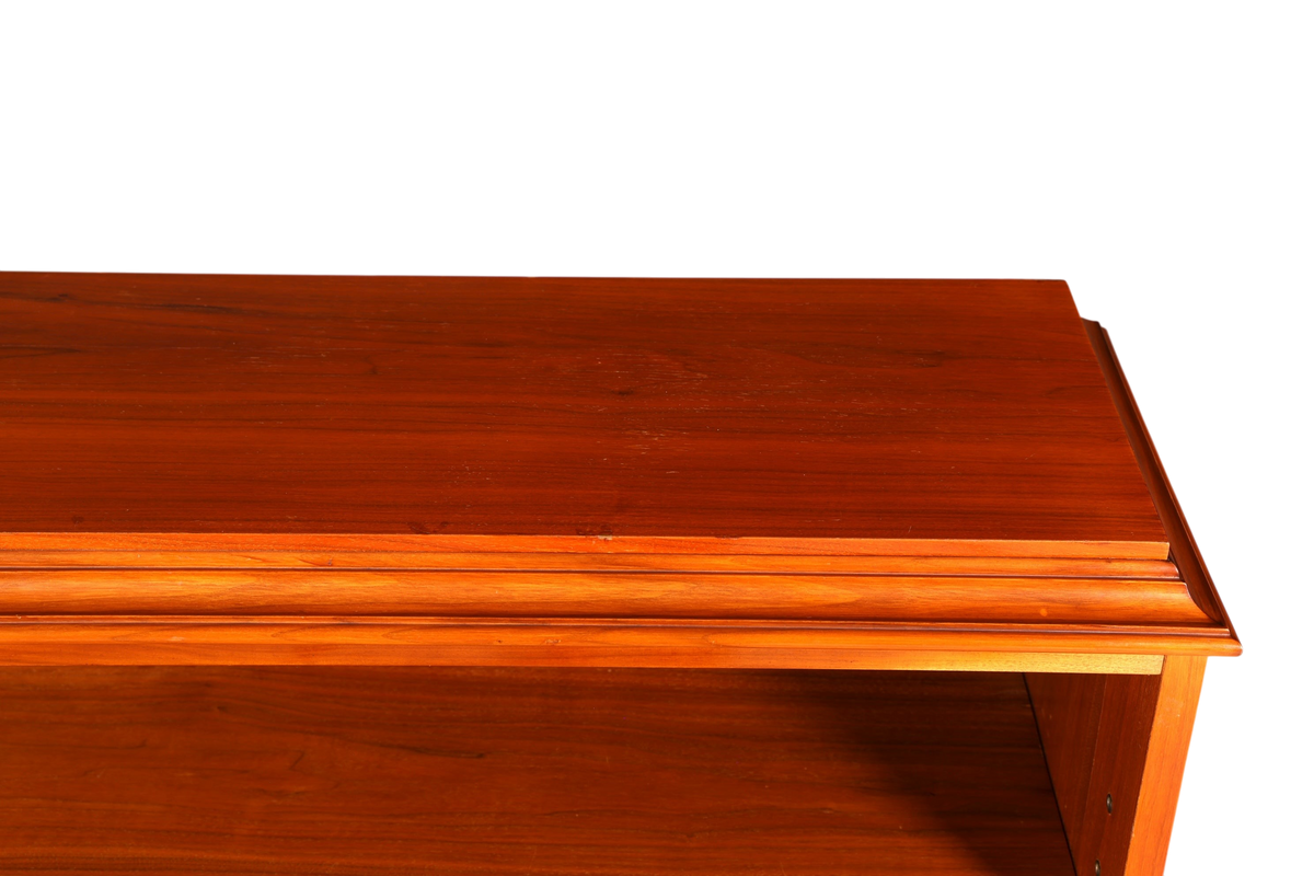 G030 Finish cm Wunderschönes Englisches Bücherregal Eibe Antik Regal Bookshelf Buchablage 60s