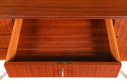 G036 Finish cm Wunderschöner Mid Century Schreibtisch Danish Design Bürotisch 60er Jahre Office Table (Kopie)