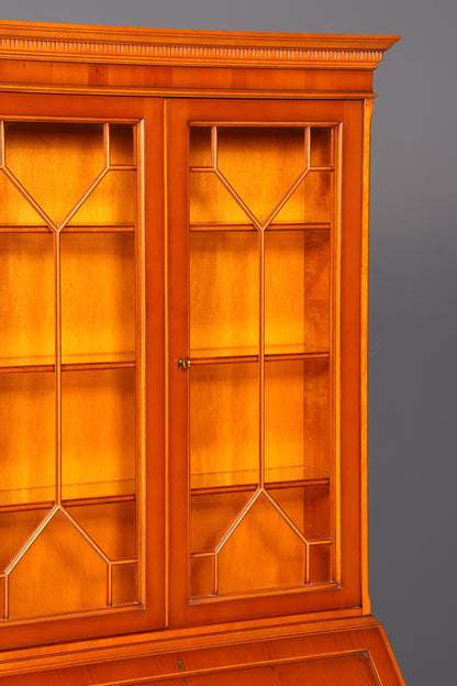 Edler Englischer Sekretär der Marke Heldense Eibe Aufsatzsekretär Schreibschrank Vitrine Bücherschrank Antik Vintage