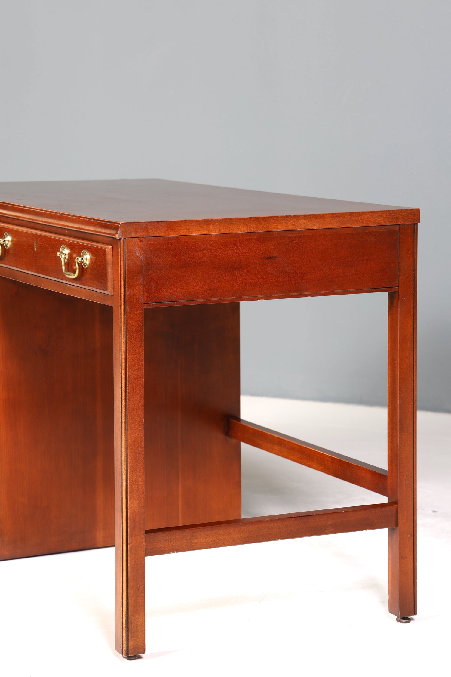 Wunderschöner Original Drexel Heritage Schreibtisch Antik Stil Bürotisch Office Table USA 1 von 2