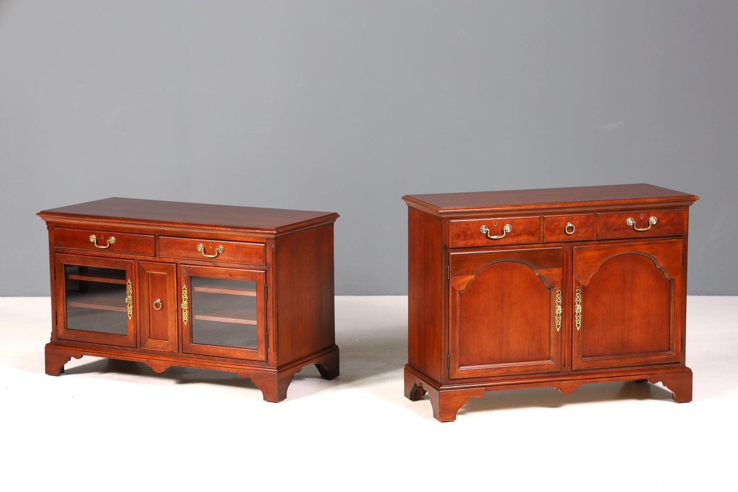 Wunderschönes Sideboard der Marke Drexel Heritage Antik Stil Schrank Kommode USA Anrichte