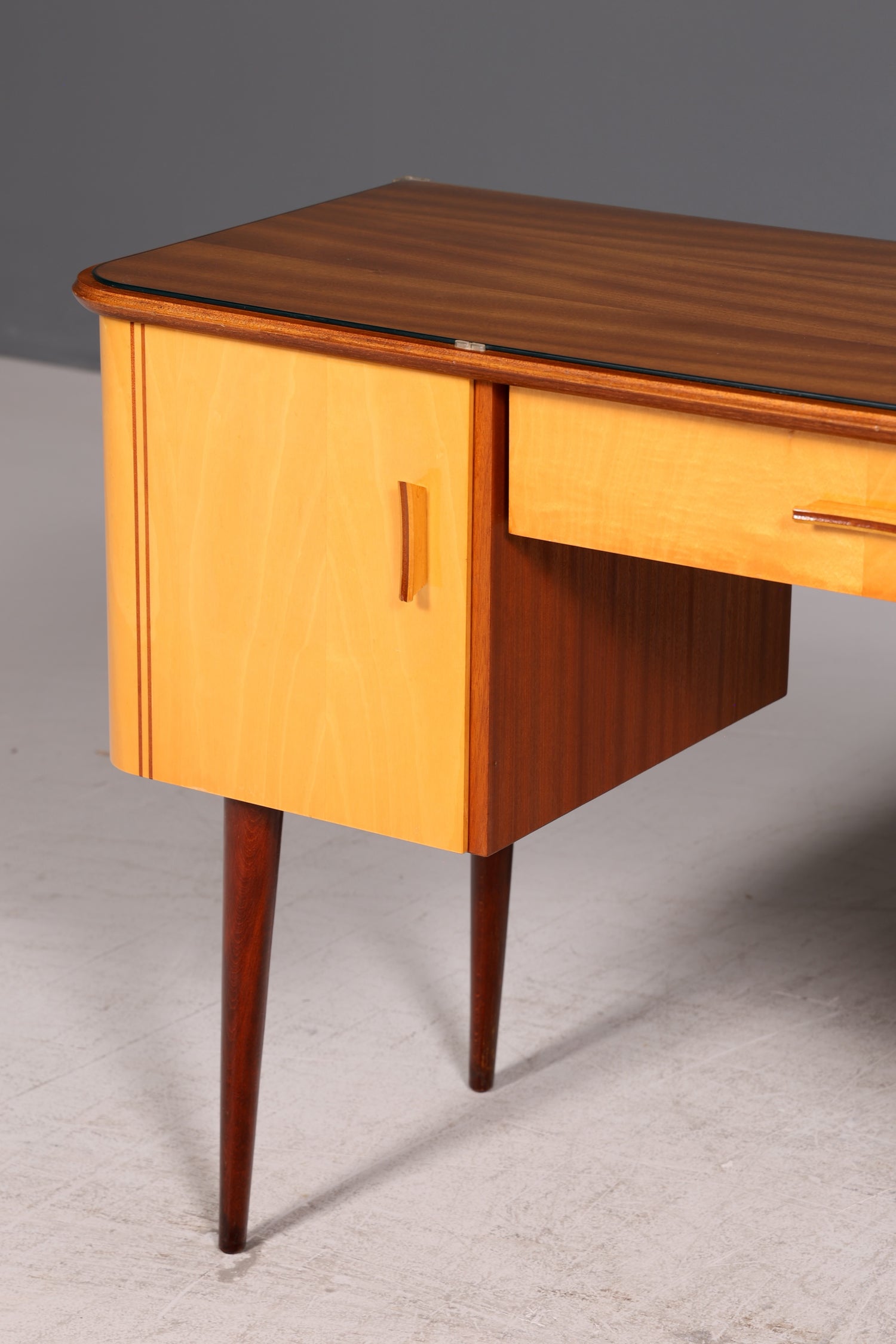 Wunderschöner Mid Century Schreibtisch Bürotisch Vintage Office Table Holz 60s