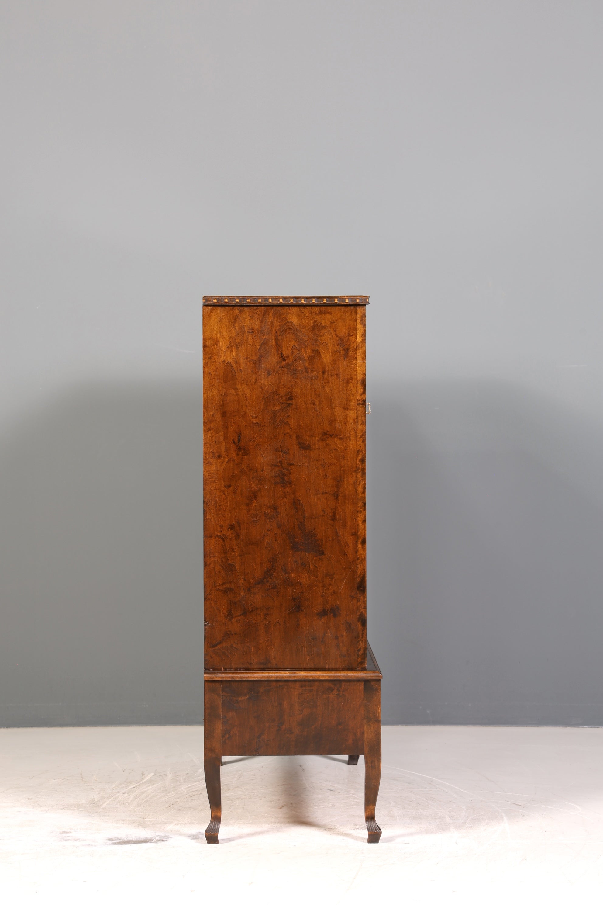 Stilvoller Chippendale Schrank Barock Stil Vertiko Highboard Antik 50s 60s Kommode