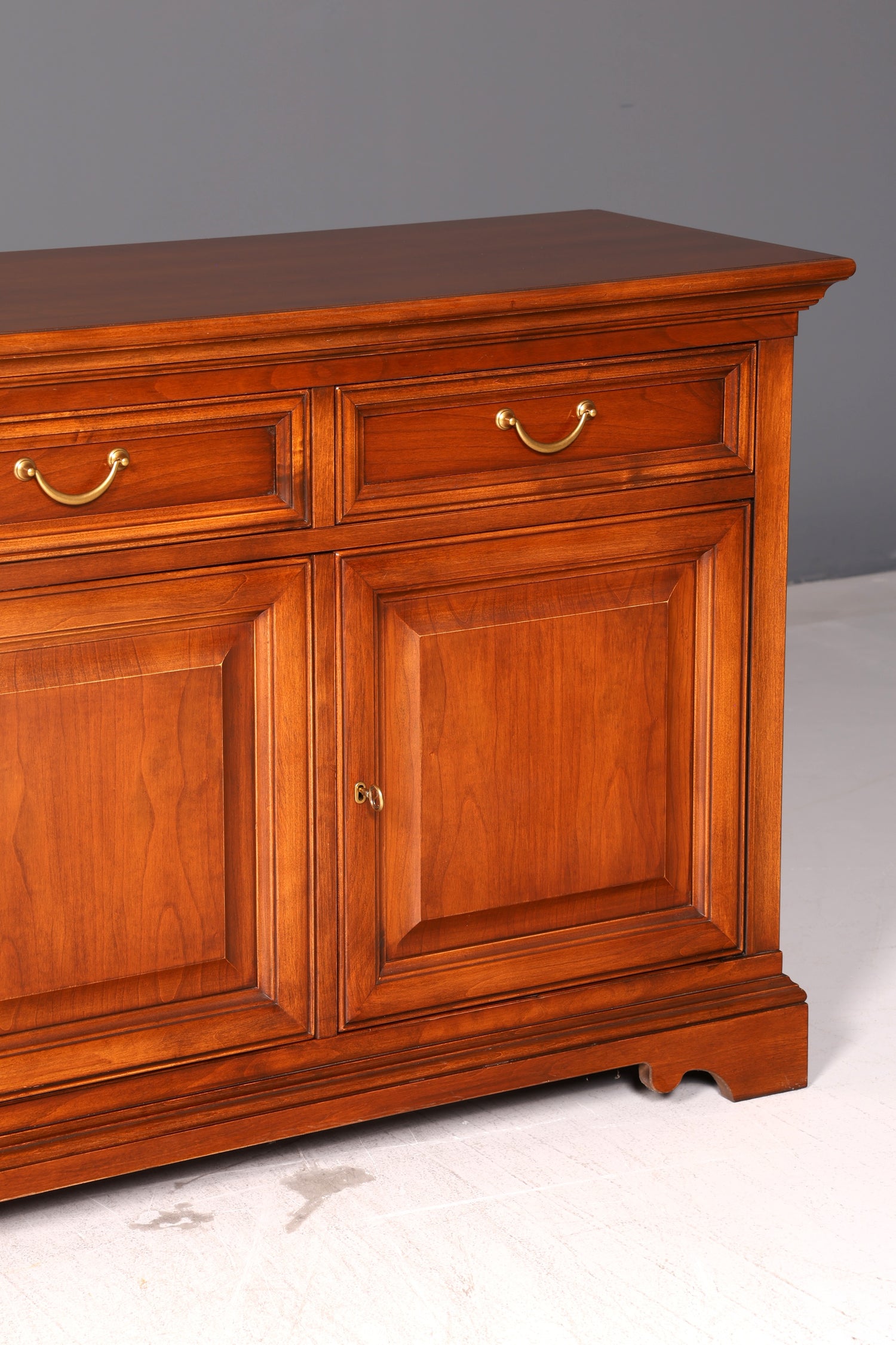 Traumhaftes Original Selva Sideboard Schrank echt Holz Kommode Buffet Anrichte