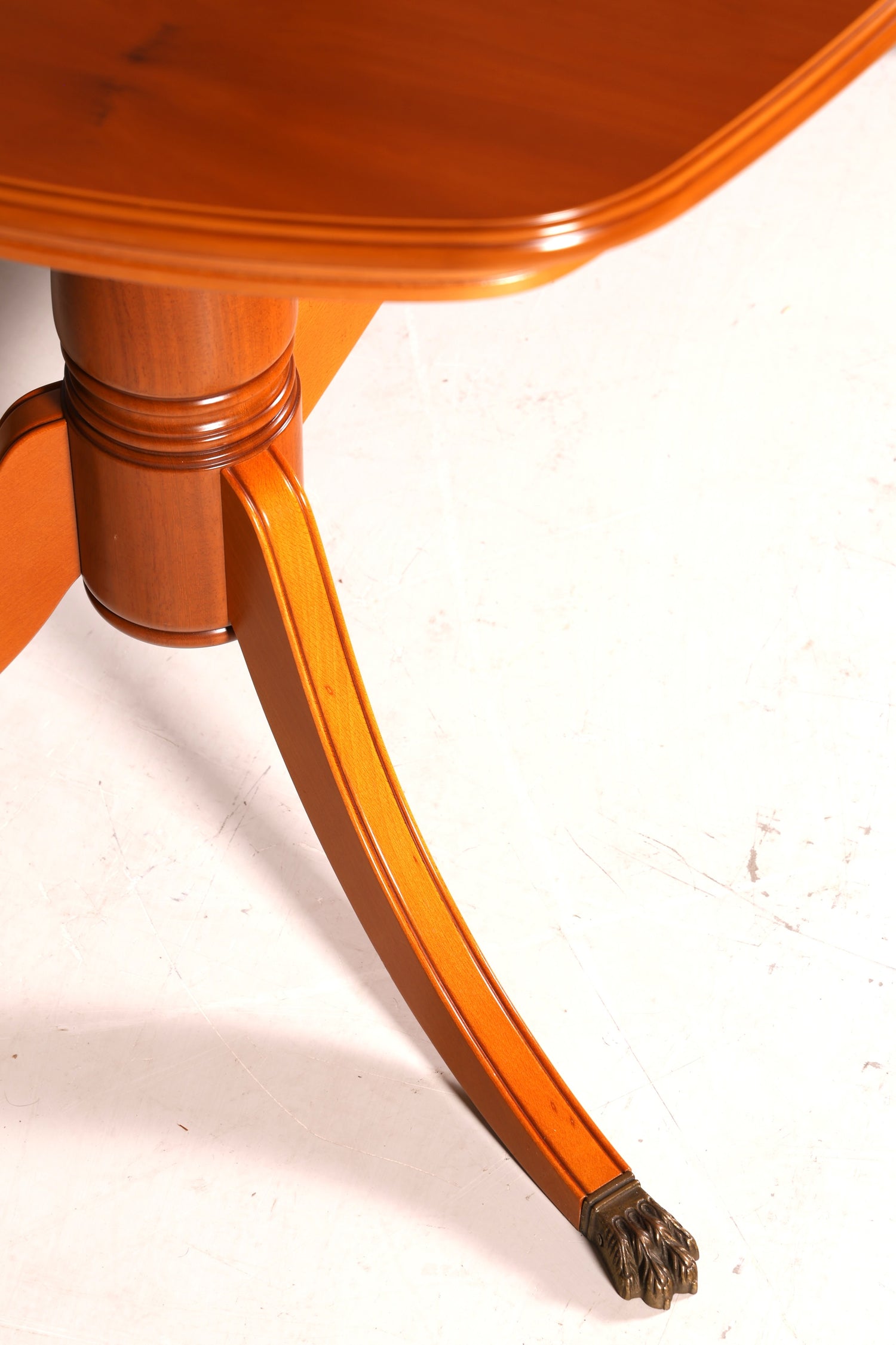 G092 Finish cm Wunderschöner Englischer Tisch ausziehbarer Esstisch Antik Stil 60s Küchentisch Eibe