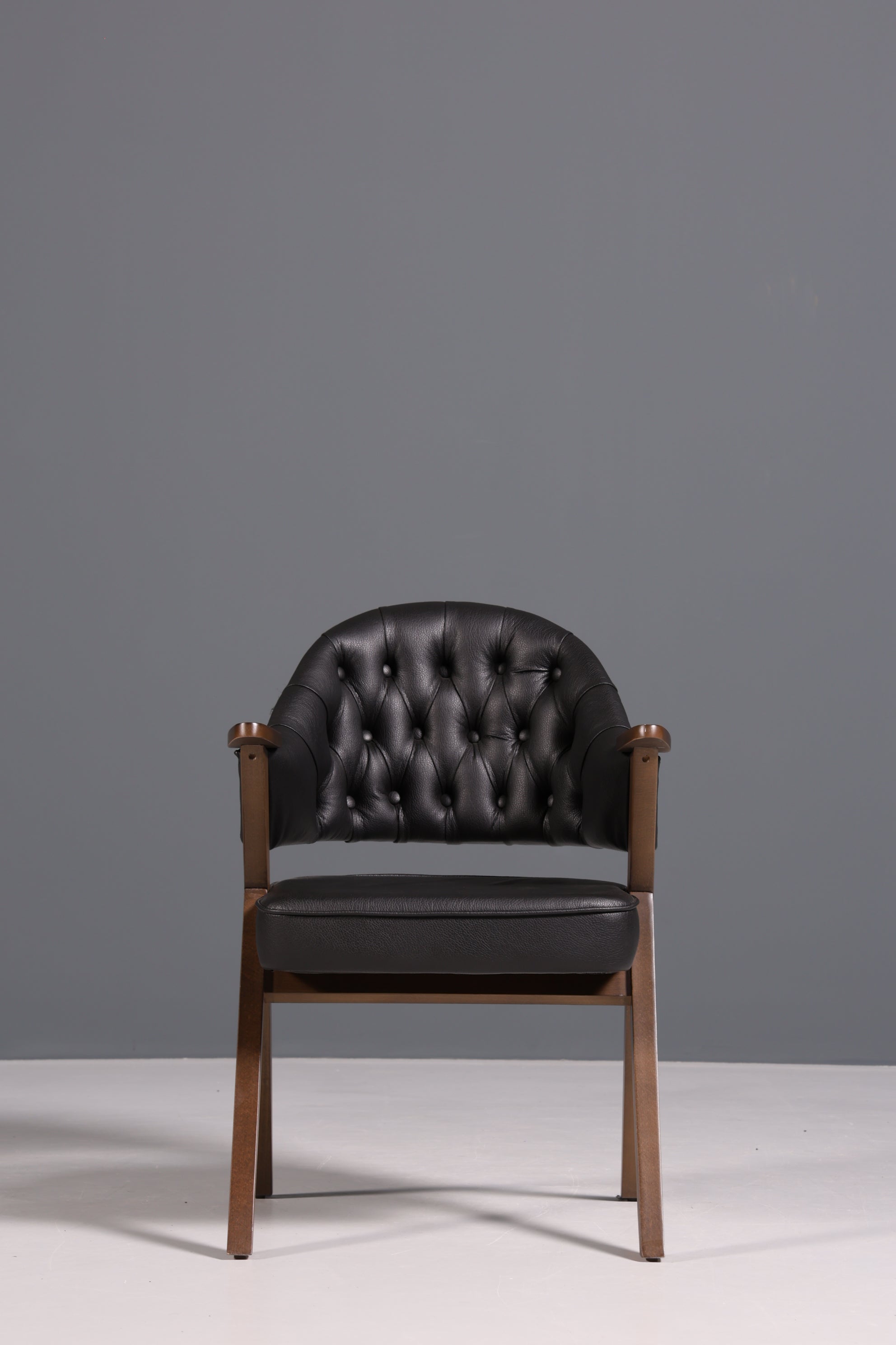 Luxuriöser &quot;Manchester Black&quot; Stuhl Chesterfield Stil  Bürostuhl Esszimmerstuhl Lounge Stuhl