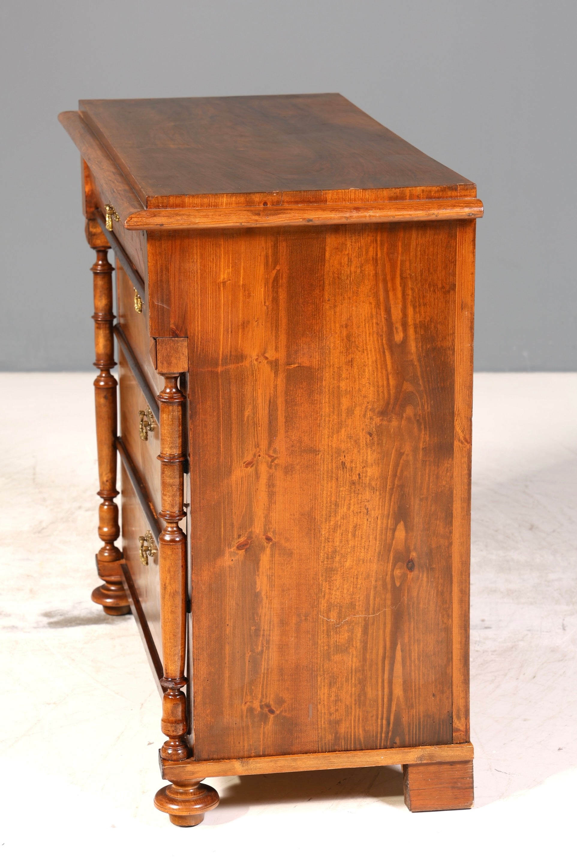 Edle Gründerzeit Kommode Louis Philippe Nussbaum Sideboard um 1880 Antik Schubladenkommode