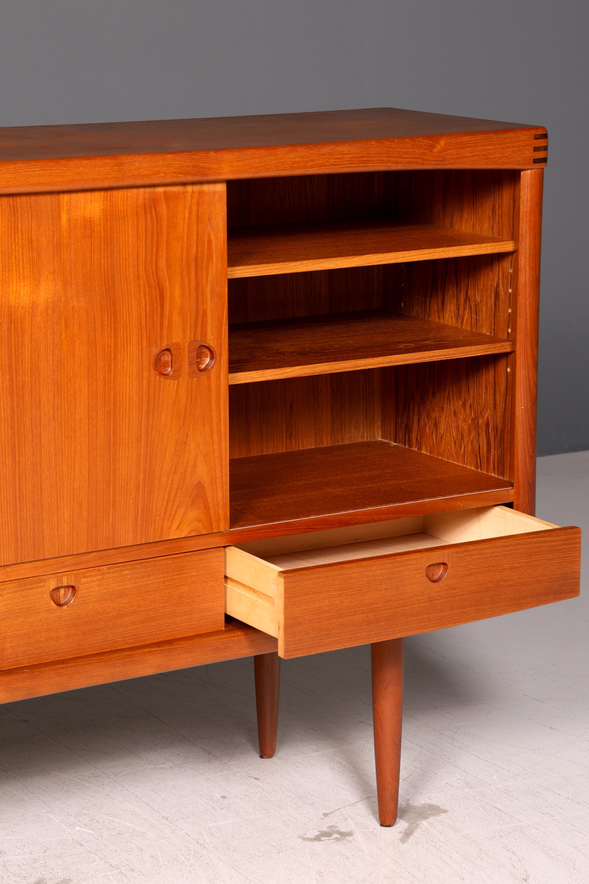 Wunderschönes Bramin Highboard Teak Danish Design Sideboard Schrank Mid Century Vintage 60s