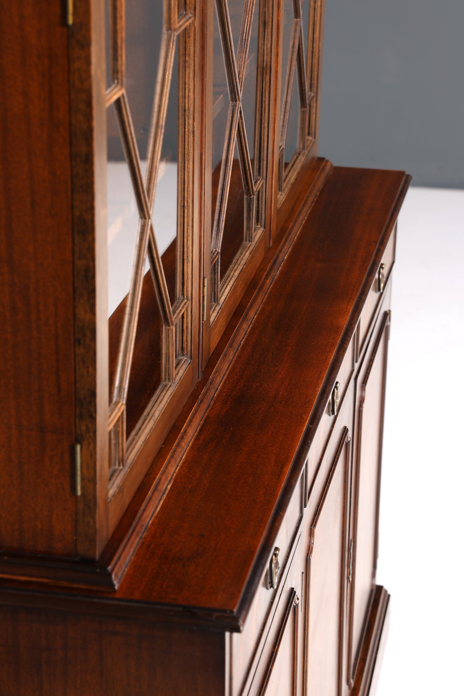 Stilvolle Englische Vitrine Bibliothek Bücherschrank UK Buffet Schrank 60s Jahre