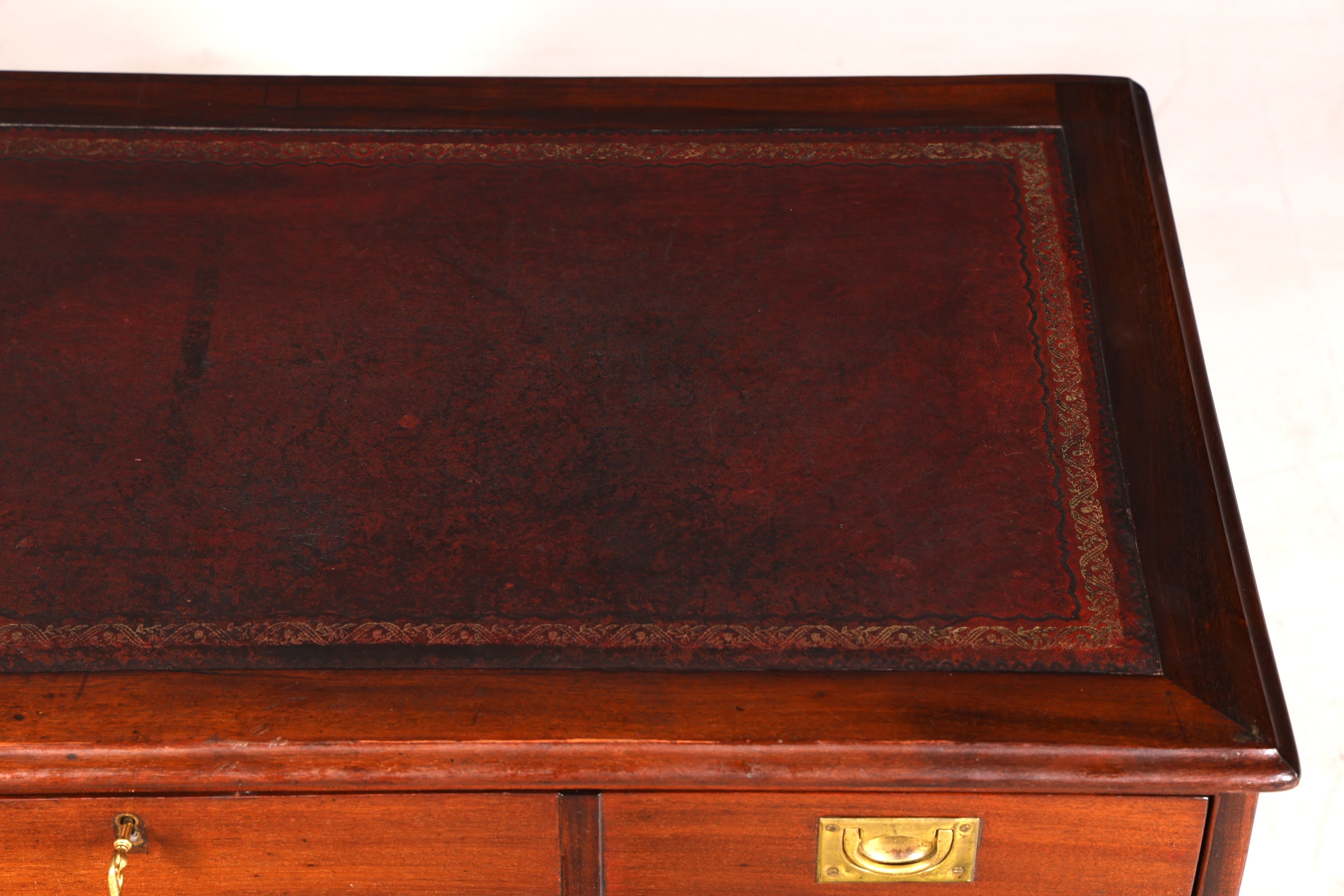 Edler Englischer Military Chest Schreibtisch Maritim Bürotisch Lederauflage Office Desk