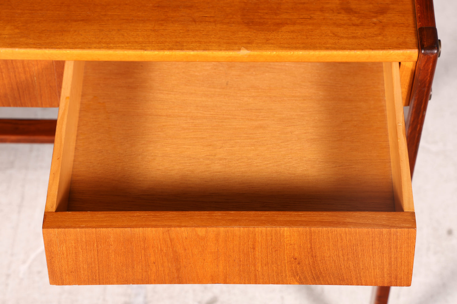 Wunderschöner Mid Century Schreibtisch mit Regalaufsatz Teak Danish Design Bürotisch Vintage 60s