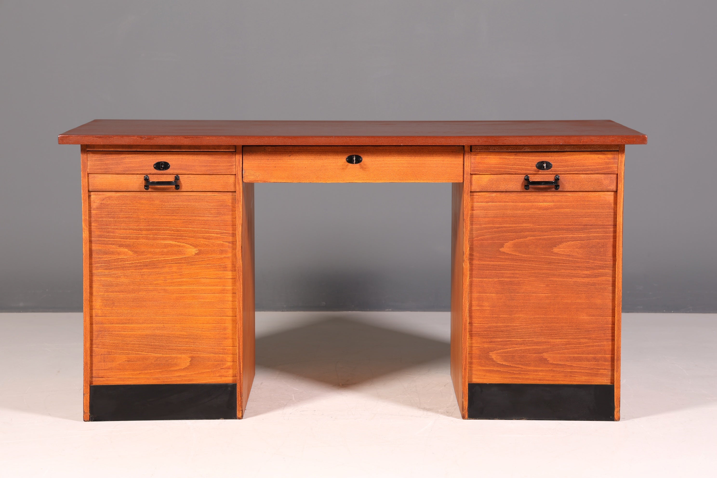 Wunderschöner Bauhaus Rollladen Schreibtisch Mid Century echt Holz Bürotisch Office Table