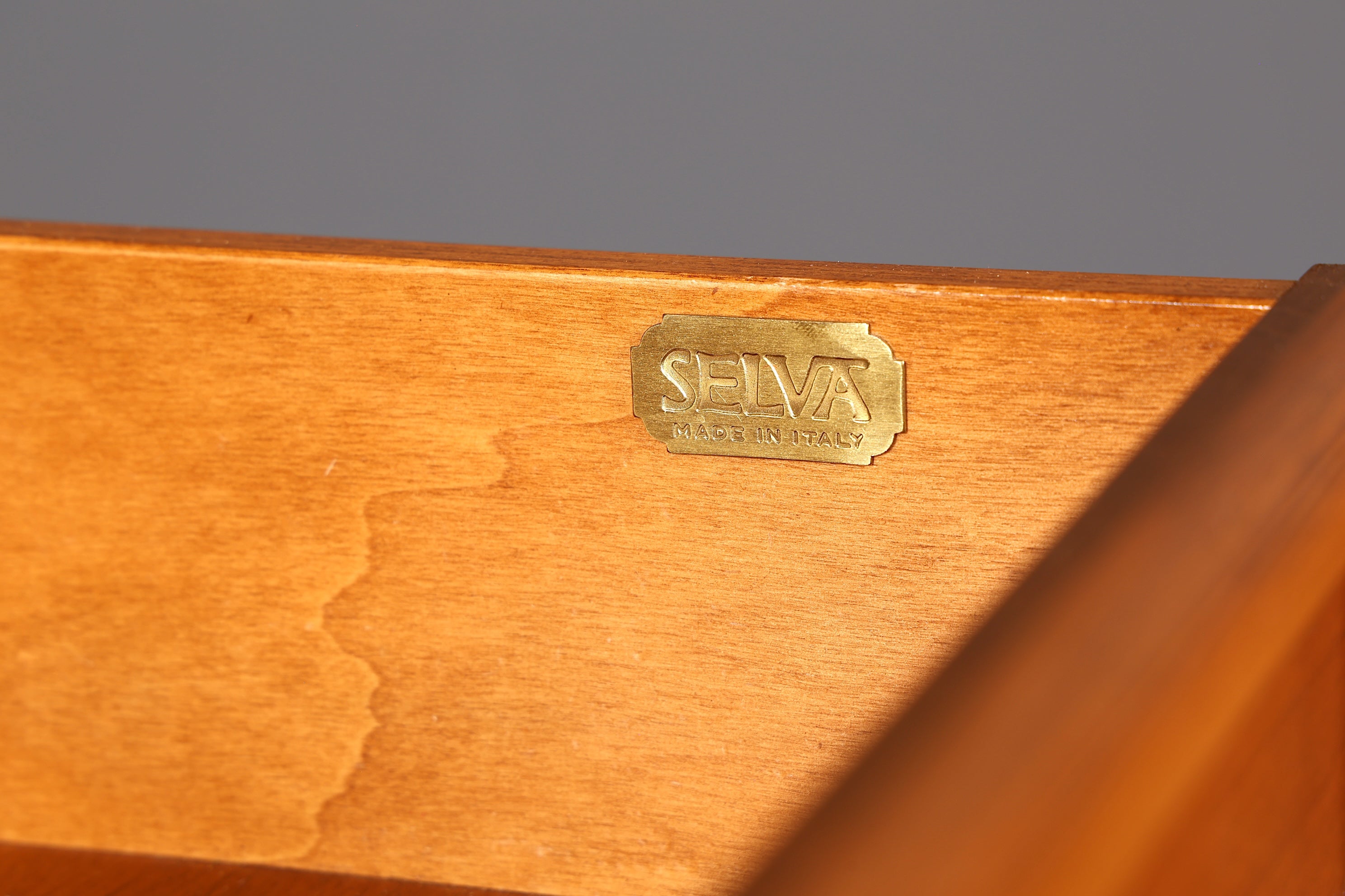 G786 Finish SELVA Wunderschönes Englisches Sideboard Eibe Schrank Antik Stil Buffetschrank Kommode (Kopie)