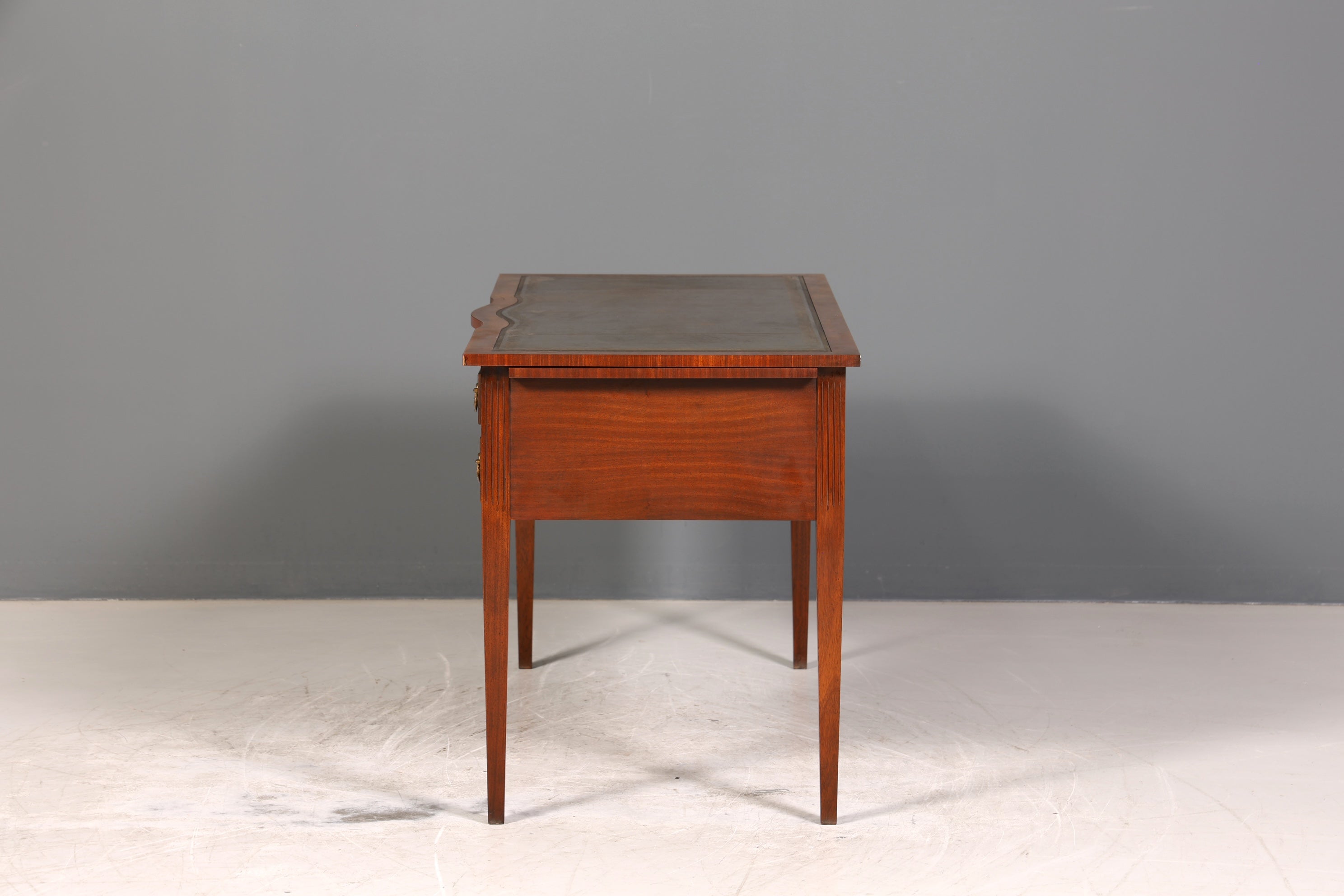 Wunderschöner Englischer Schreibtisch echt Lederauflage Bürotisch Antik Stil Office Desk