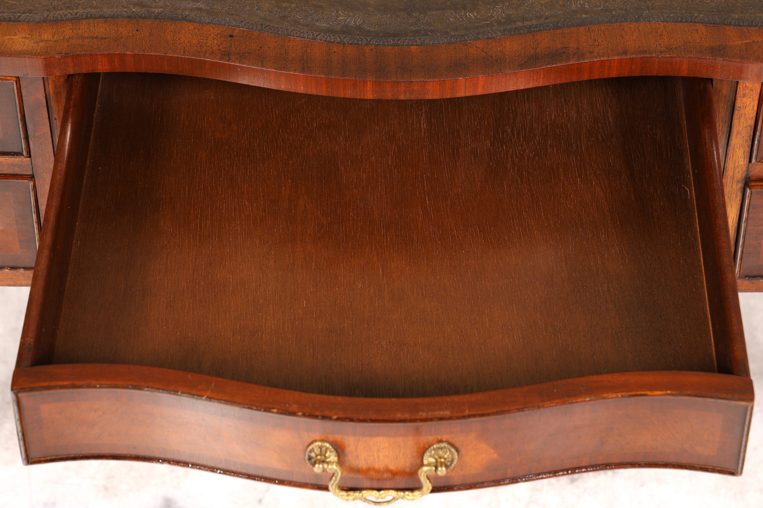 Wunderschöner Englischer Schreibtisch echt Lederauflage Bürotisch Antik Stil Office Desk