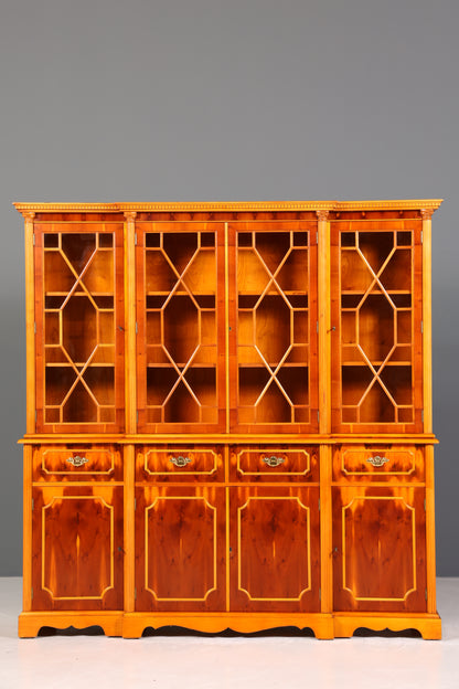 Traumhafte Englische Vitrine Bücherschrank Buffet Antik Stil Englisch Eibe Glasvitrine Bibliothek