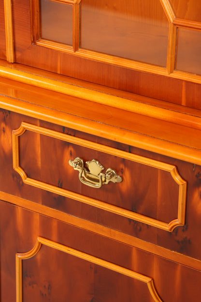 Traumhafte Englische Vitrine Bücherschrank Buffet Antik Stil Englisch Eibe Glasvitrine Bibliothek