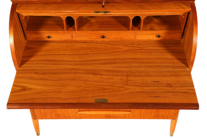 Hauptstadt Möblerei Mid Century Rollladen-Sekretär aus Holz mit ausziehbarer Schreibfläche und Fächern im 60er Jahre Stil