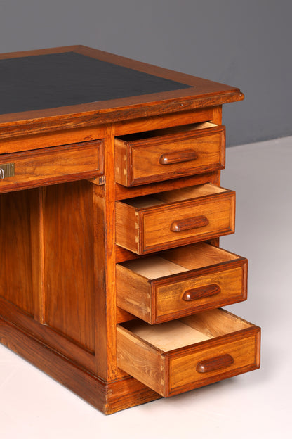 Beautiful Bauhaus-style Art Deco desk, office table, antique vintage oak