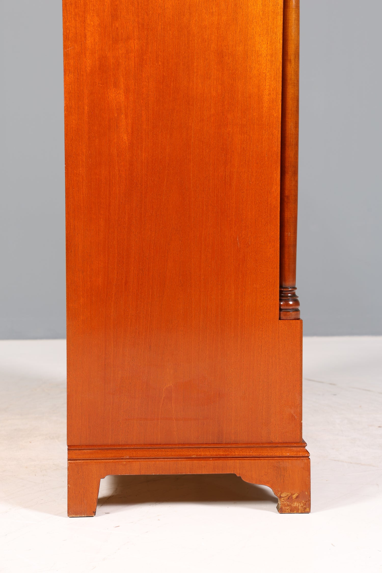 Stilvoller Sekretär im Biedermeier Stil Englisch Kommode Antik Bürokommode