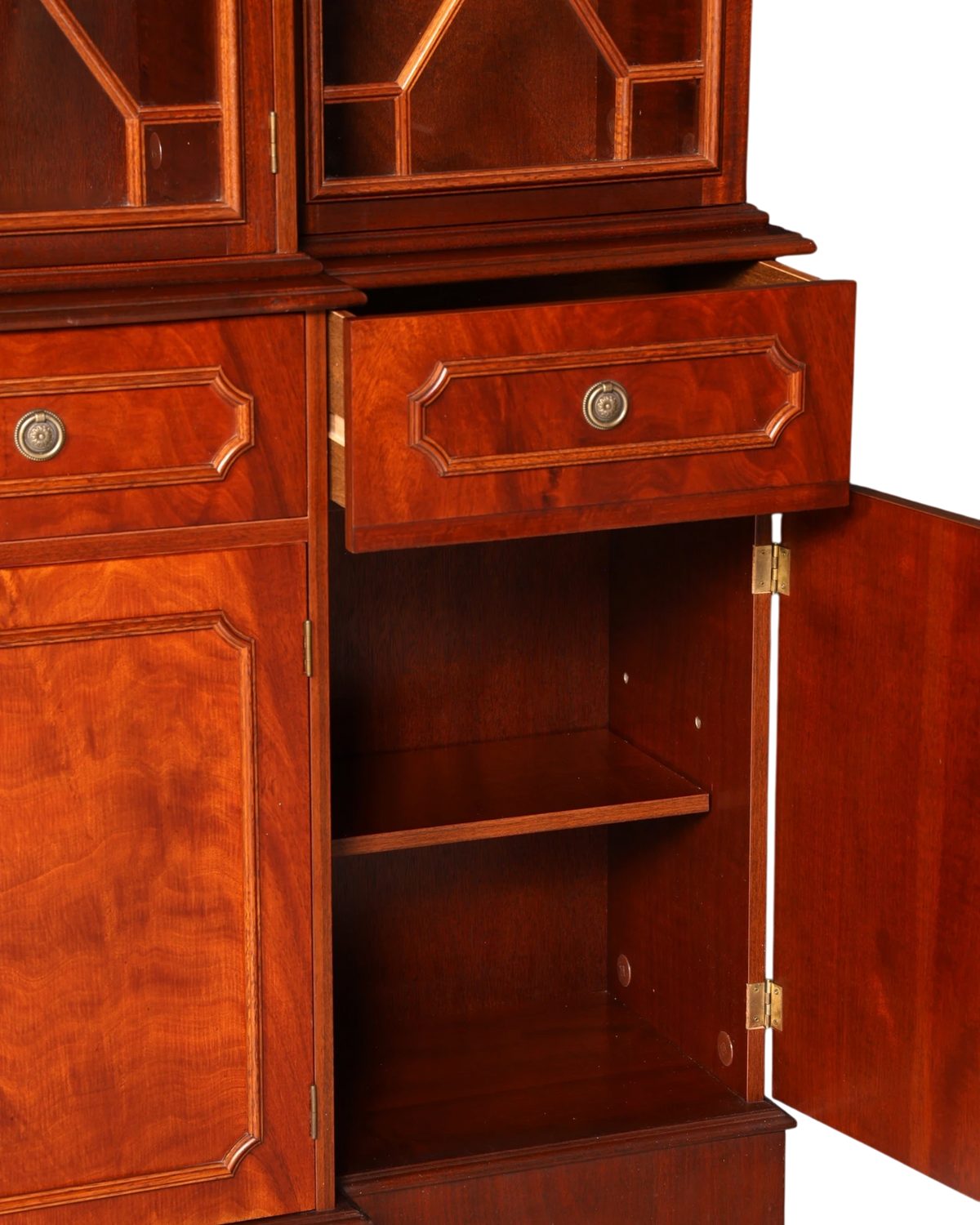 Hauptstadt Möblerei englische Vitrine aus Holz mit offener Schublade und Schrankfach im Vintage-Stil