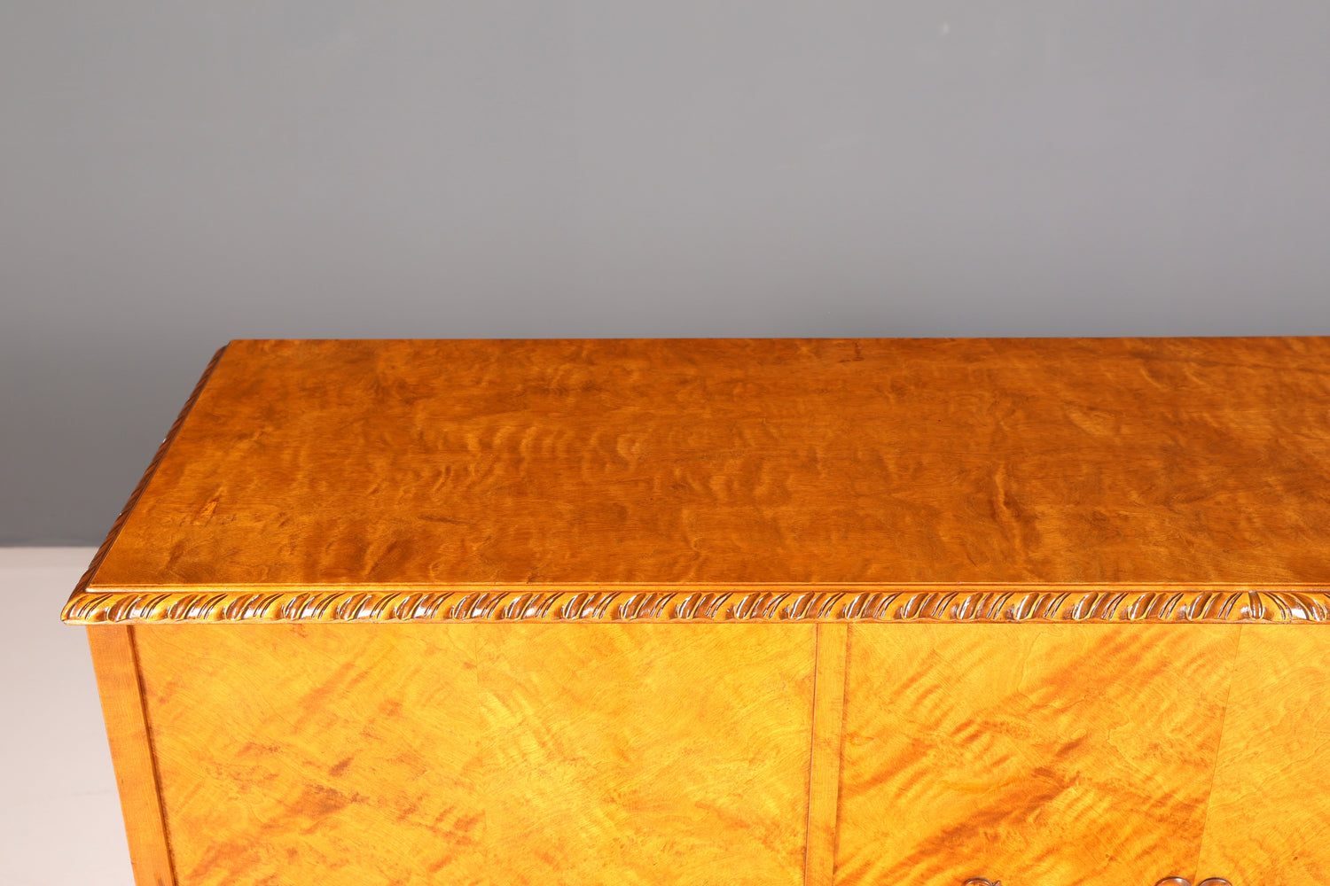 Stilvoller Original Art Deco Schrank Sideboard Highboard Kommode um 1930 Antik Massivholz