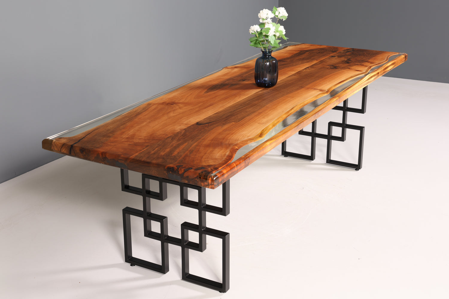 Einzigartiger Epoxidharz Tisch 258-90cm massiv Holz Nussbaum Esszimmer Tisch River Table Küchentisch Esstisch