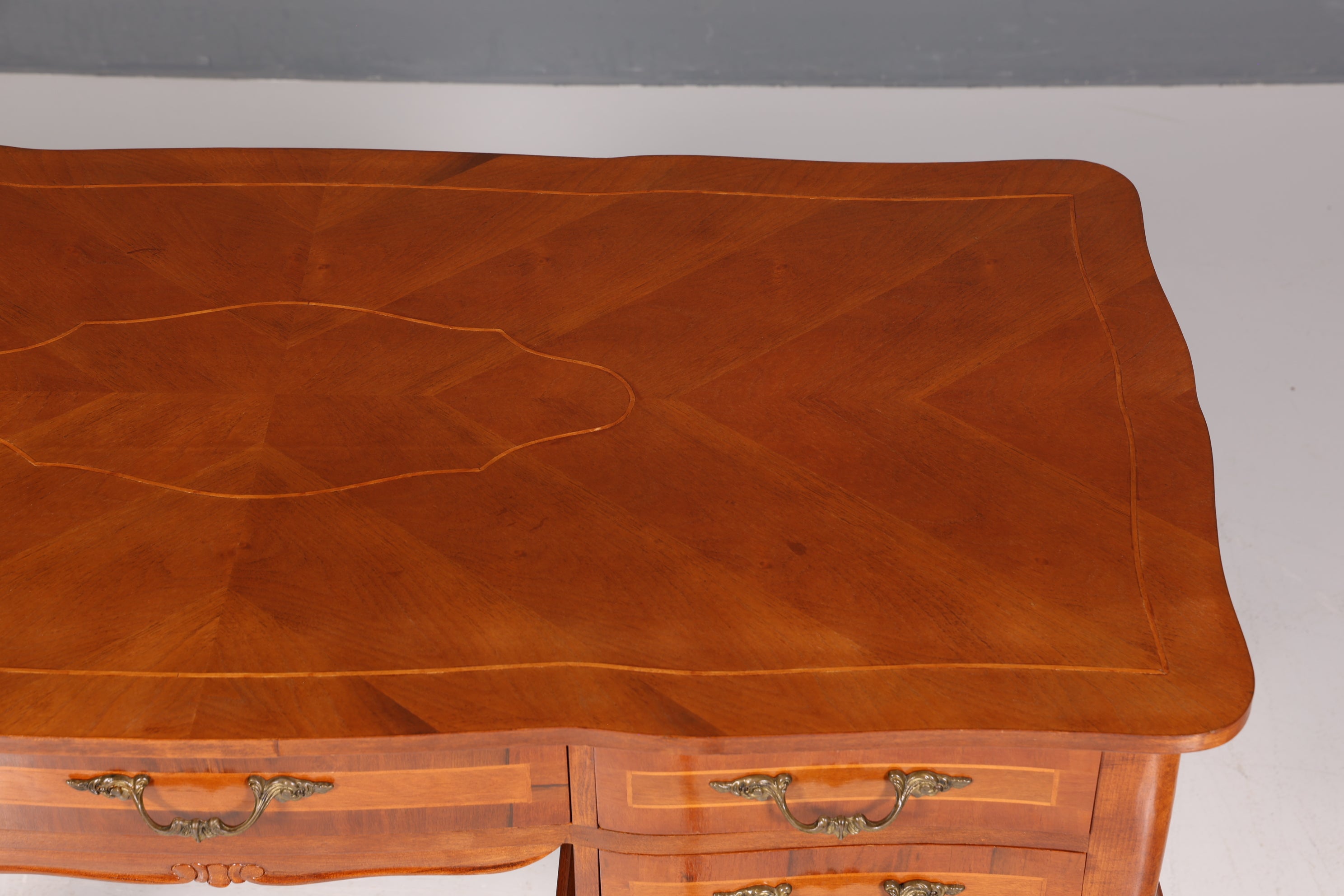 Wunderschöner Chippendale Schreibtisch echt Holz Antik Stil Bürotisch Barock Stil Office Desk