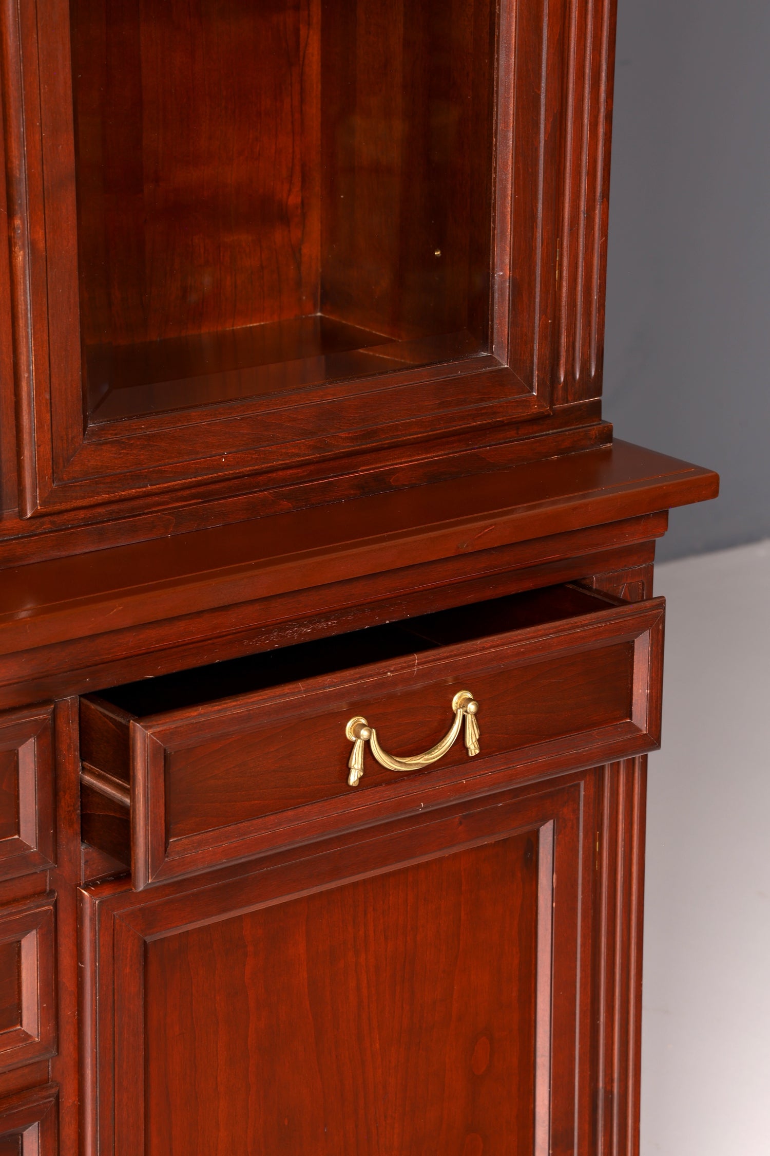 Beautiful original Selva display cabinet, Villa Borghese, antique style, solid wood, buffet cabinet, bookcase