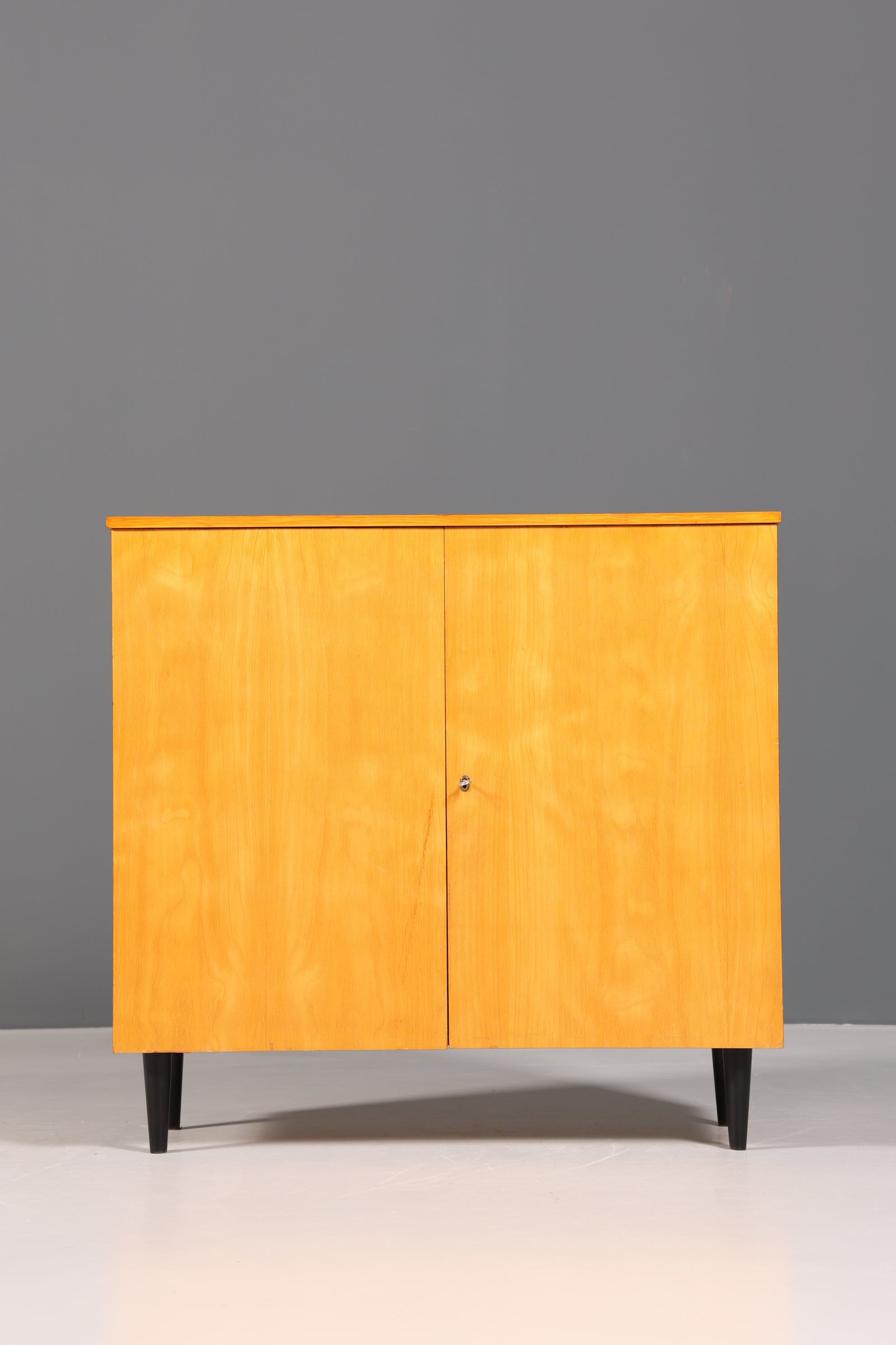 Wunderschöner Mid Century Schrank Vintage Schallplatten Schrank LP- Aufbewahrungsschrank