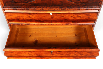 Hauptstadt Möblerei Biedermeier Sekretär aus Echtholz mit offener Schublade und eleganter Maserung