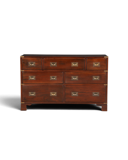 Hauptstadt Möblerei Sideboard im Military Chest Stil aus dunklem Echtholz mit Messingbeschlägen und Schubladen
