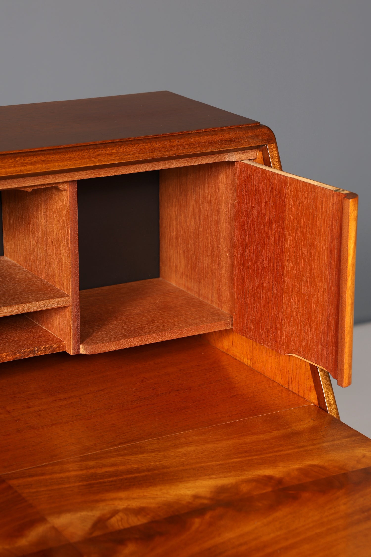 Edler Sekretär Chippendale Stil Antik um 1940 Büro Barock Stil Kommode Schreibkommode