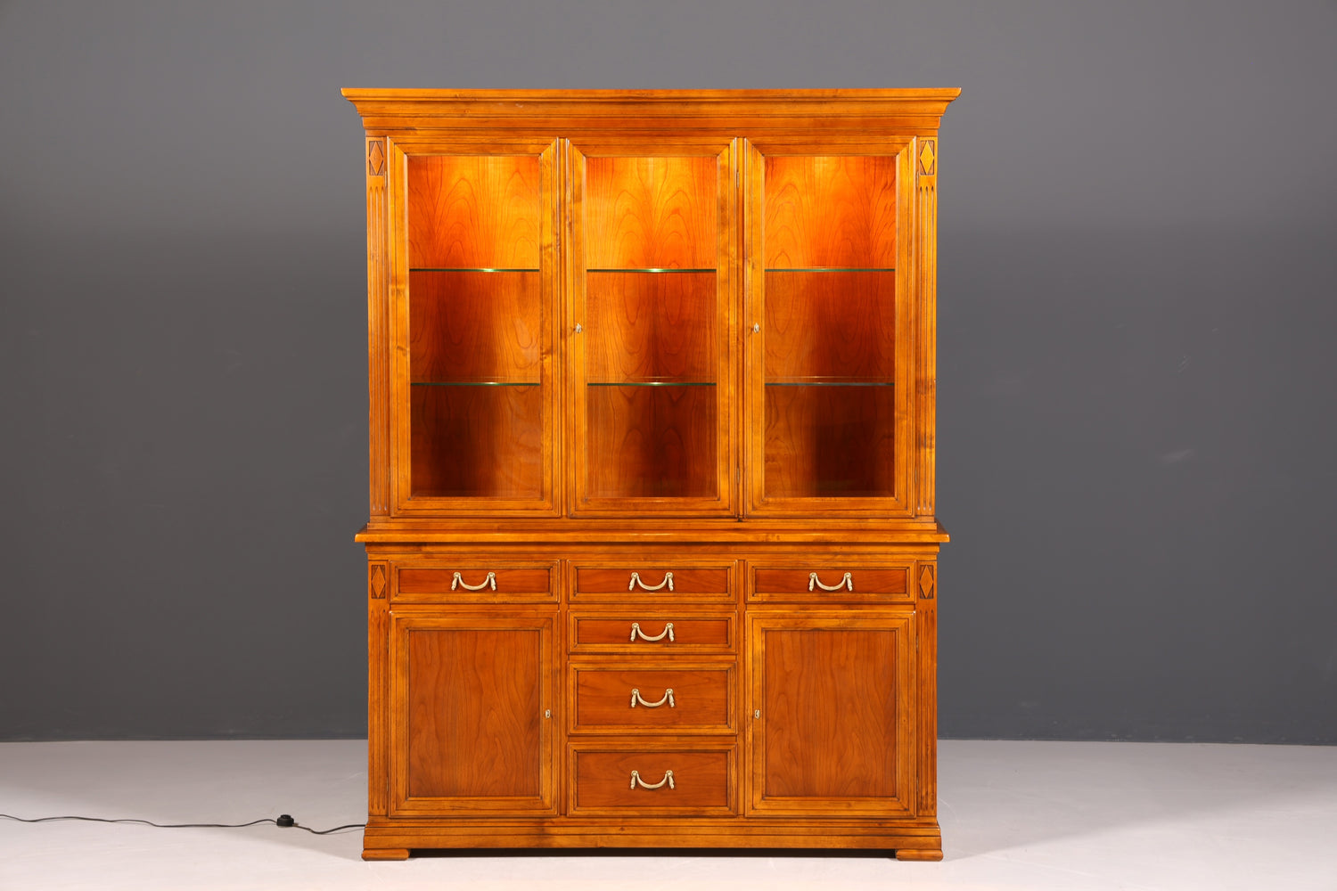 Traumhafte Original Selva Vitrine Antik Stil massiv Holz Buffet Villa Borghese Schrank Bibliothek