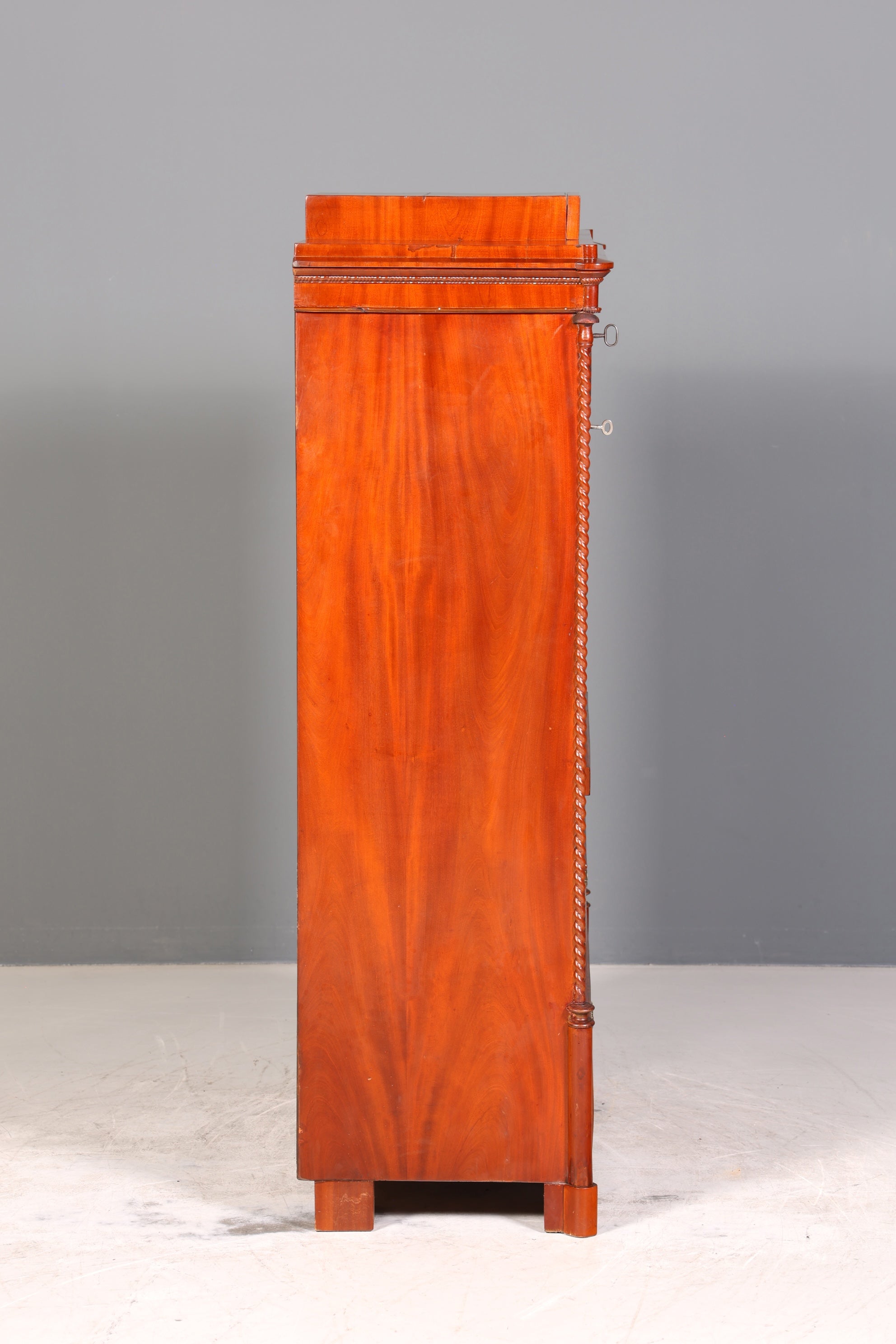 Stilvoller Louis Philippe Sekretär um 1880 Kommode Antik Biedermeier Stil Bürokommode