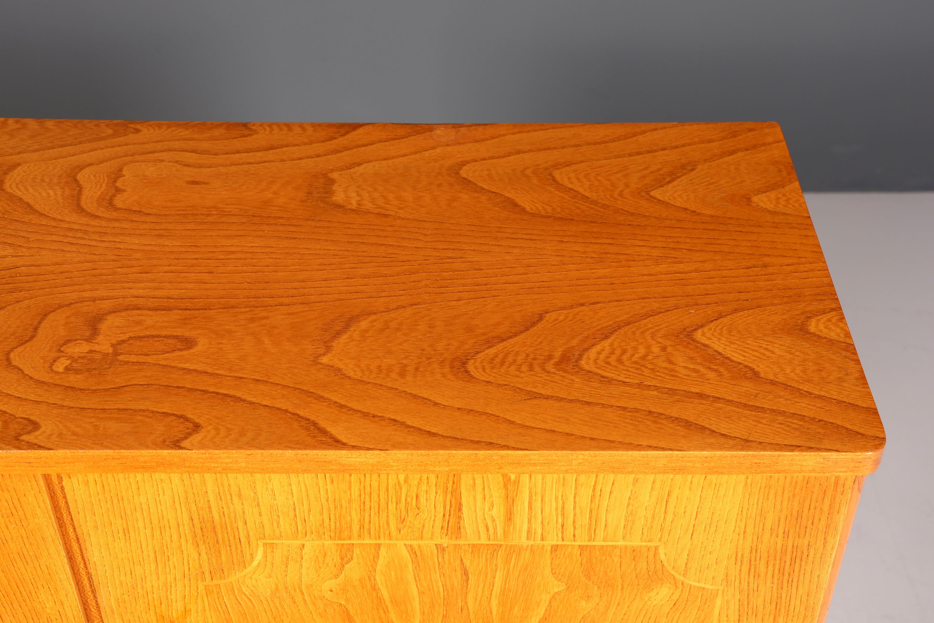 Wunderschöner Mid Century Schrank 60er Jahre Wäscheschrank Aktenschrank Kommode