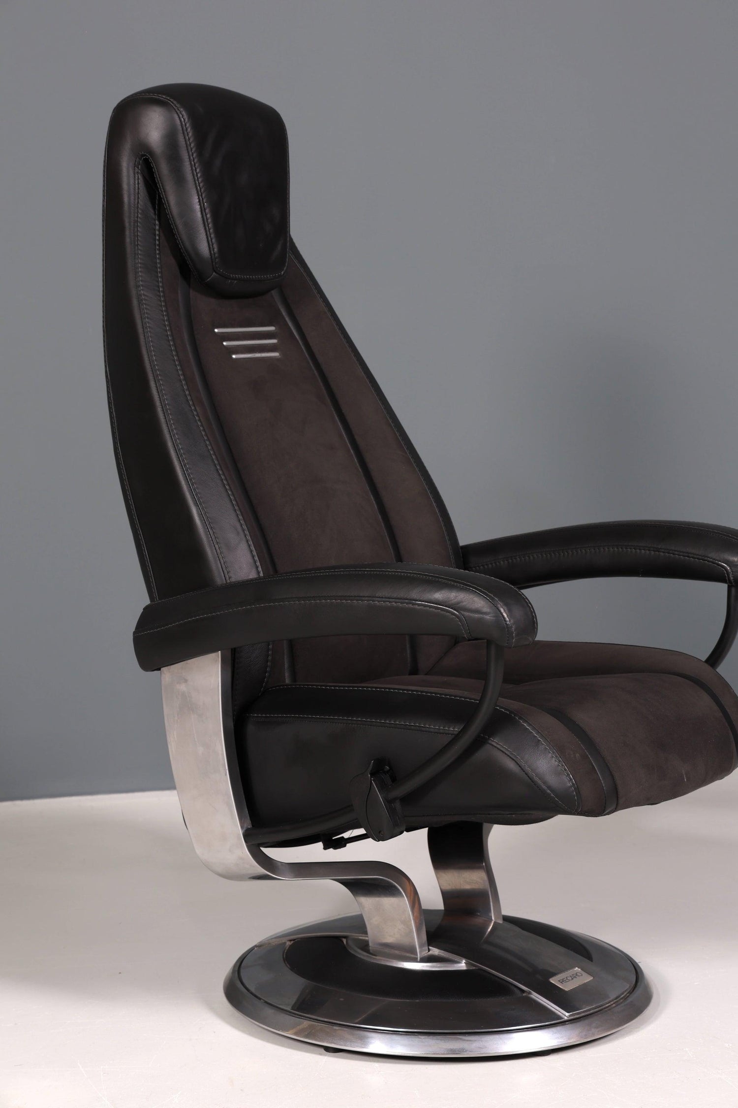Edler Designer Sessel mit Hocker &quot;Recaro&quot; echt Leder Relax Armlehnsessel Fussablage